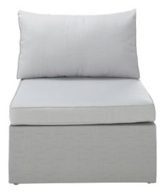 Sofas und Beistelltische für das Outdoor-Wohnzimmer