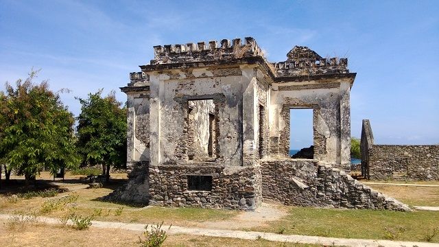 Portuguese Ruins photo R_FORTRUINSWESTOFDILI.jpg