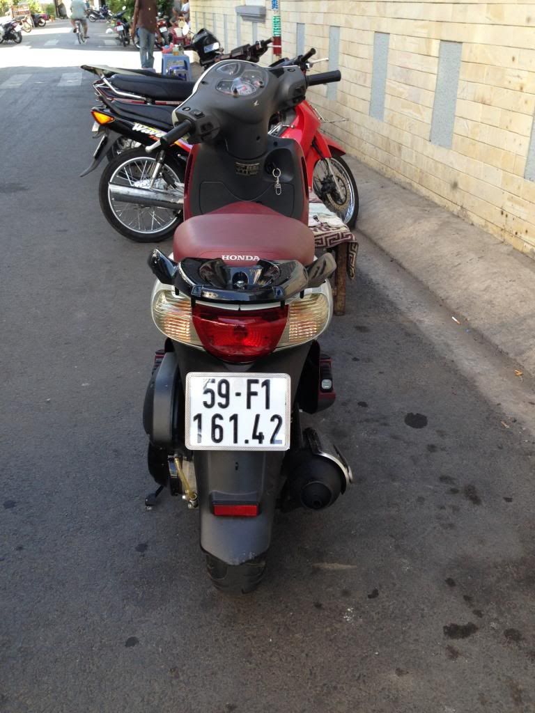 Cần bán Honda Ps 150i nhập ý màu trắng thảm đỏ leng keng - 1