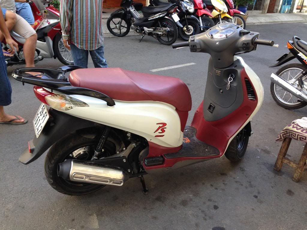 Cần bán Honda Ps 150i nhập ý màu trắng thảm đỏ leng keng - 2
