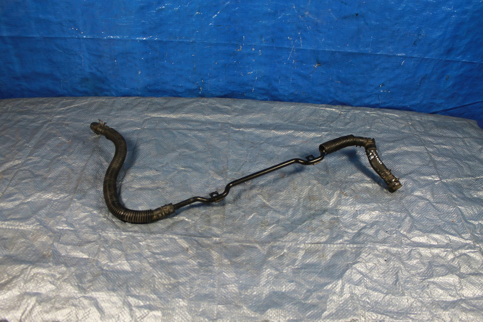 1114 FORD MUSTANG GT THROTTLE BODY COOLANT CROSSOVER LINE HOSE PIPE
